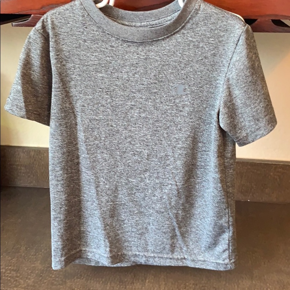 Boys athletic shirt grey size 6